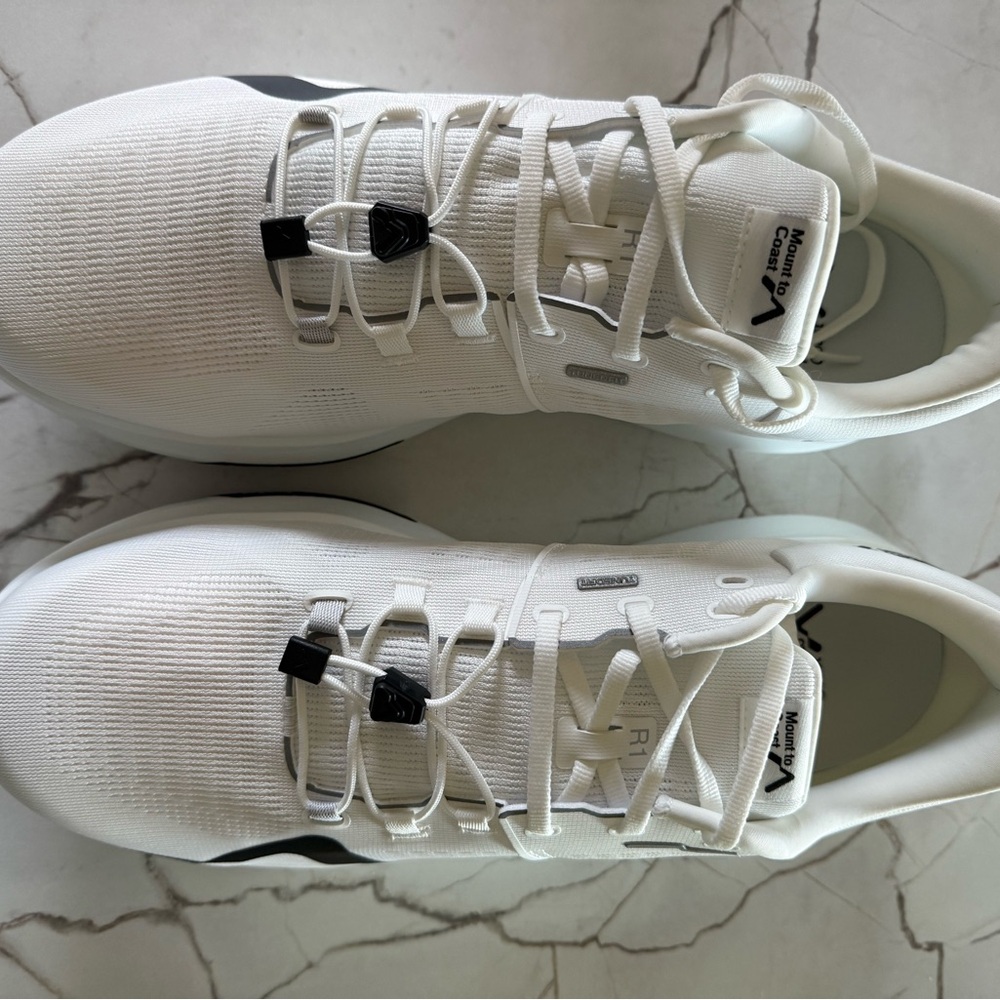 Mount To Coast Men's White Running Shoes